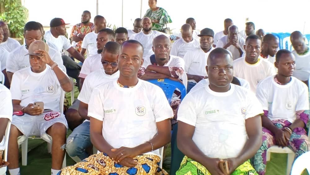 80 joueurs tournoi jeu pique Amour Partage Porto-Novo OFMAS